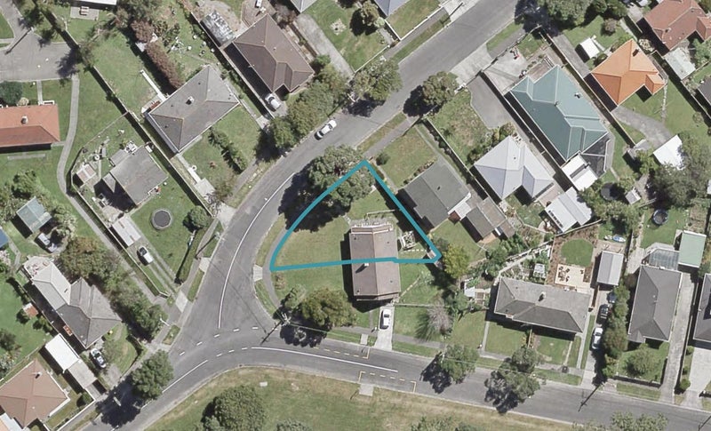 23 Freyberg Street, Waterloo, Lower Hutt - Carousel 1