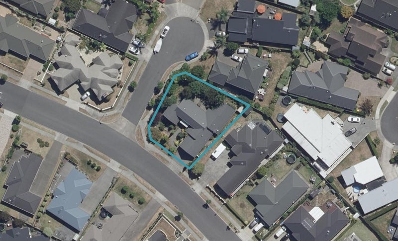 2 Jaemont Court, Huntington, Hamilton - Carousel 1