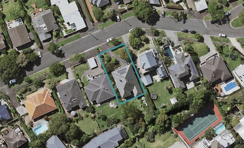 7 Seascape Road, Remuera, Auckland - Carousel 1