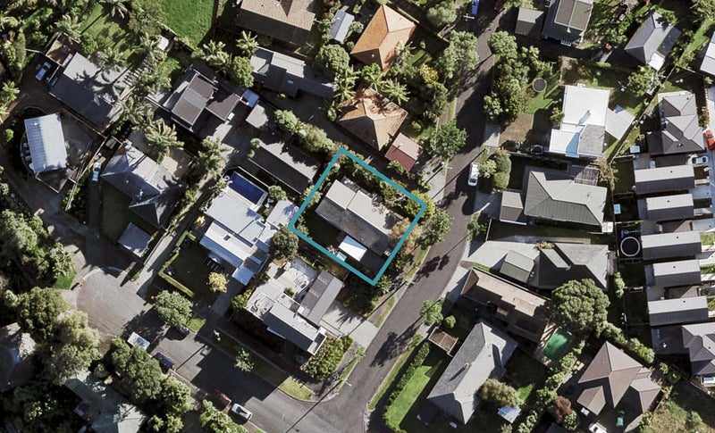 2 Howlett Street, Waterview, Auckland - Carousel 1