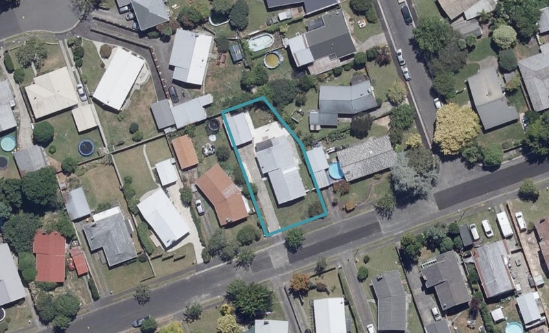 15 Sadler Street, Fairview Downs, Hamilton - Carousel 1