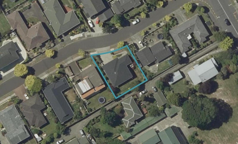 5 Redwood Grove, Hokowhitu, Palmerston North - Carousel 1