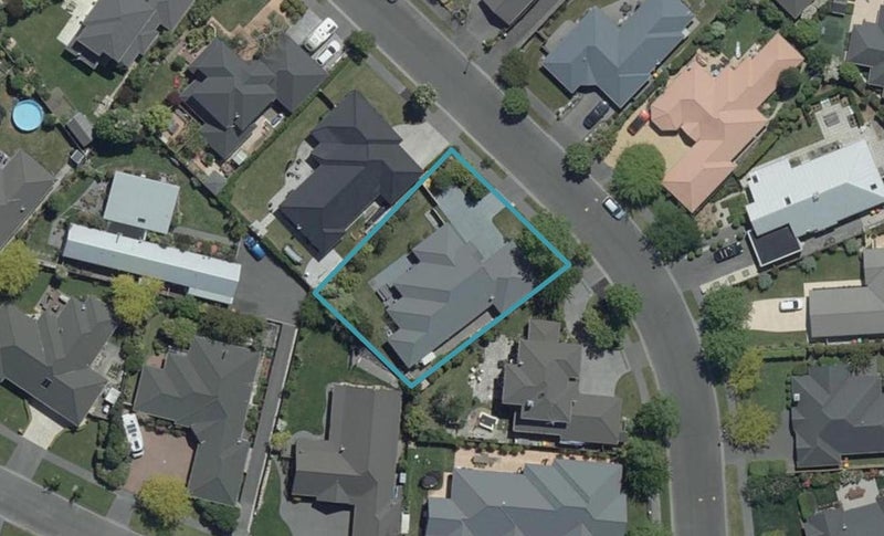 21 Woodhurst Drive, Casebrook, Christchurch - Carousel 1