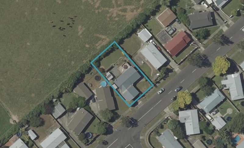 81 Benmore Avenue, Cloverlea, Palmerston North - Carousel 1