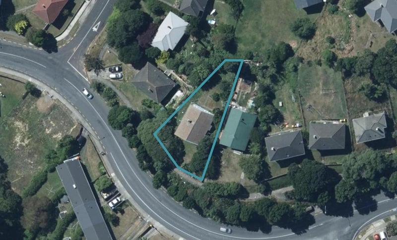 177 Mungavin Avenue, Cannons Creek, Porirua - Carousel 1