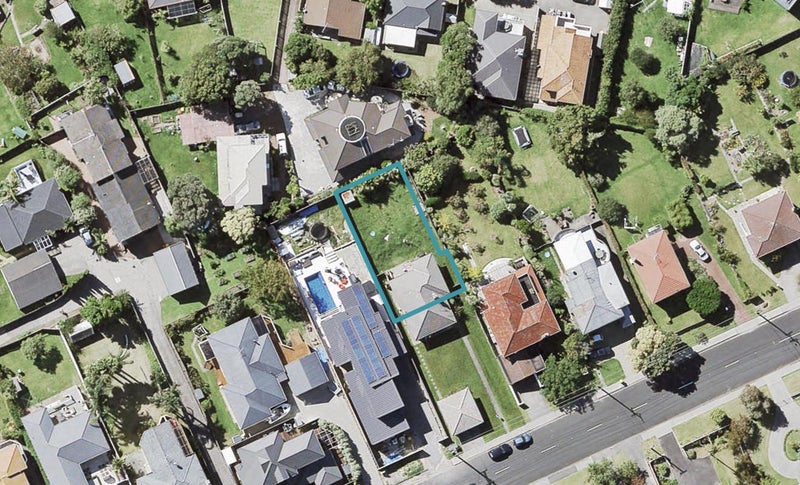 43A Knights Road, Rothesay Bay, Auckland - Carousel 1