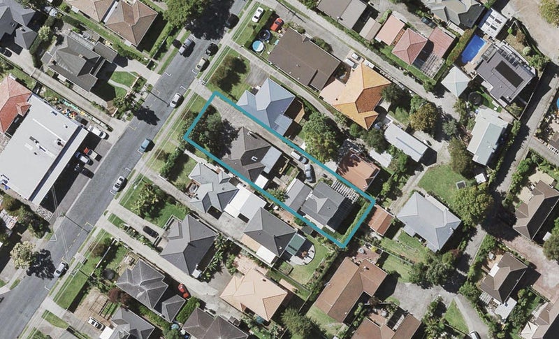 2/56 Eversleigh Road, Belmont, Auckland - Carousel 1