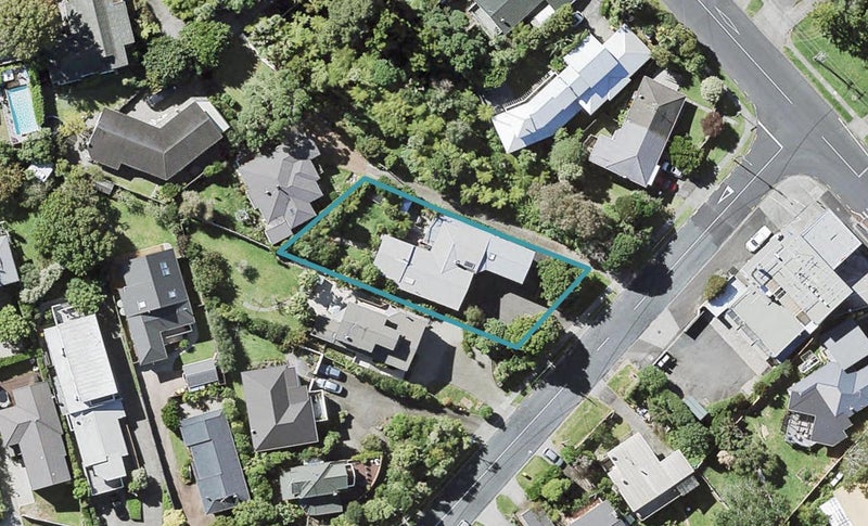 11 Channel View Road, Campbells Bay, Auckland - Carousel 1