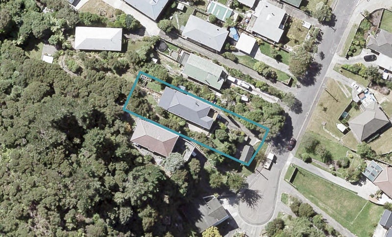 26 Davis Grove, Wainuiomata, Lower Hutt - Carousel 1