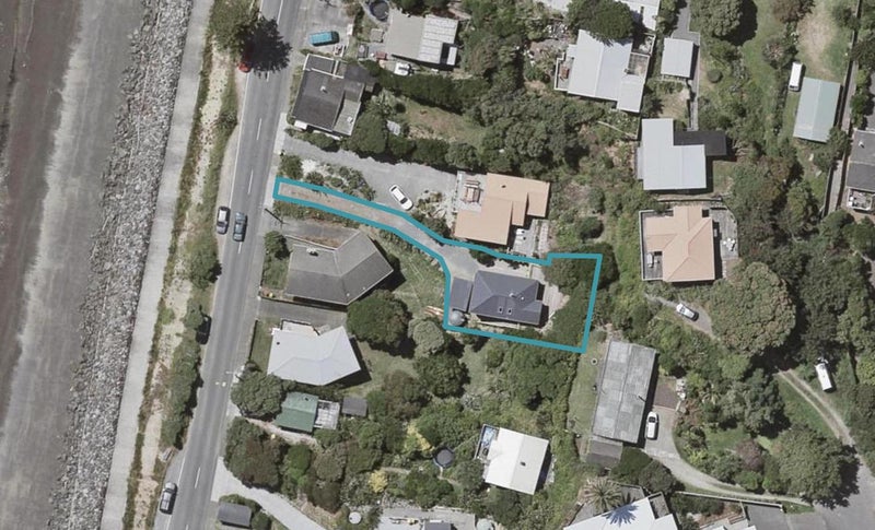 9A The Esplanade, Raumati South, Paraparaumu - Carousel 1