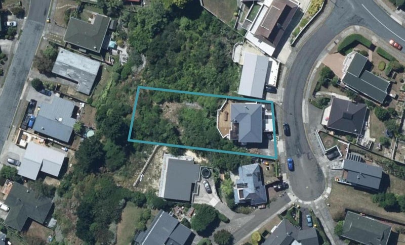 6 Moray Place, Papakowhai, Porirua - Carousel 1