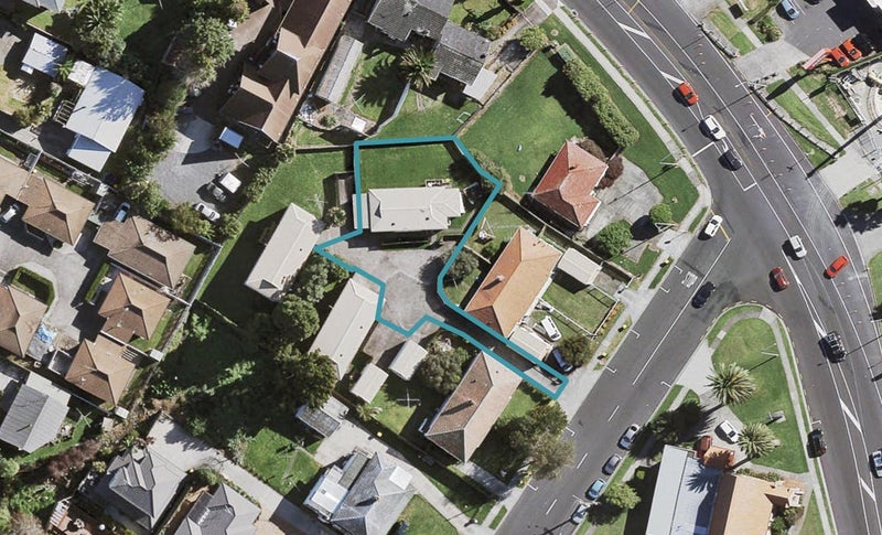 3B Coles Crescent, Papakura, Papakura - Carousel 1