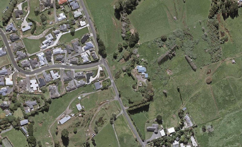 131 Smart Road, Glen Avon, New Plymouth - Carousel 1