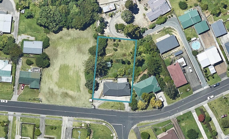 45 Esk Street, Parkvale, Tauranga - Carousel 1