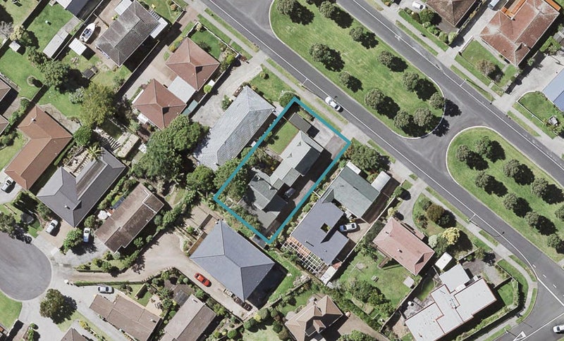 1/45 Highland Park Drive, Highland Park, Auckland - Carousel 1