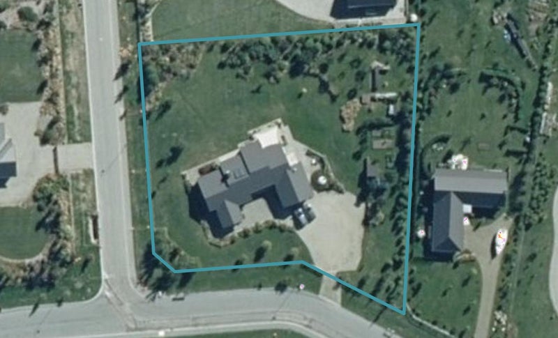 48 Alice Burn Drive, LUGGATE - Carousel 1