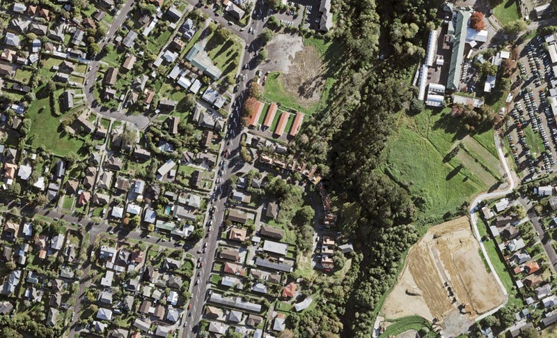 6 Waterview Downs, Waterview, Auckland - Carousel 1