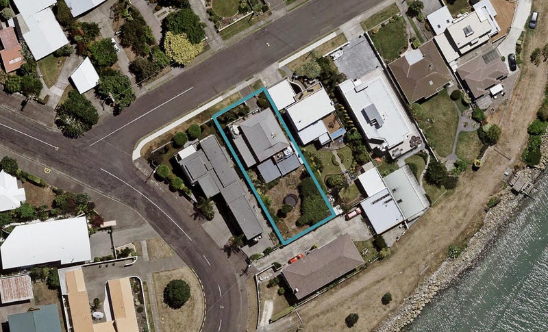 4 Whakarire Avenue, Westshore, Napier - Carousel 1