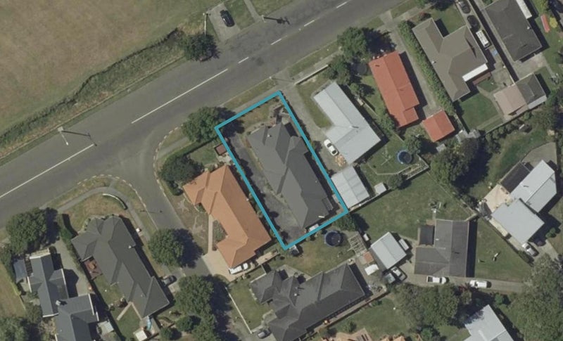 19 Racecourse Road, Awapuni, Palmerston North - Carousel 1