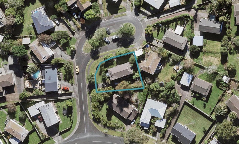 4 Magdalen Place, West Harbour, Auckland - Carousel 1