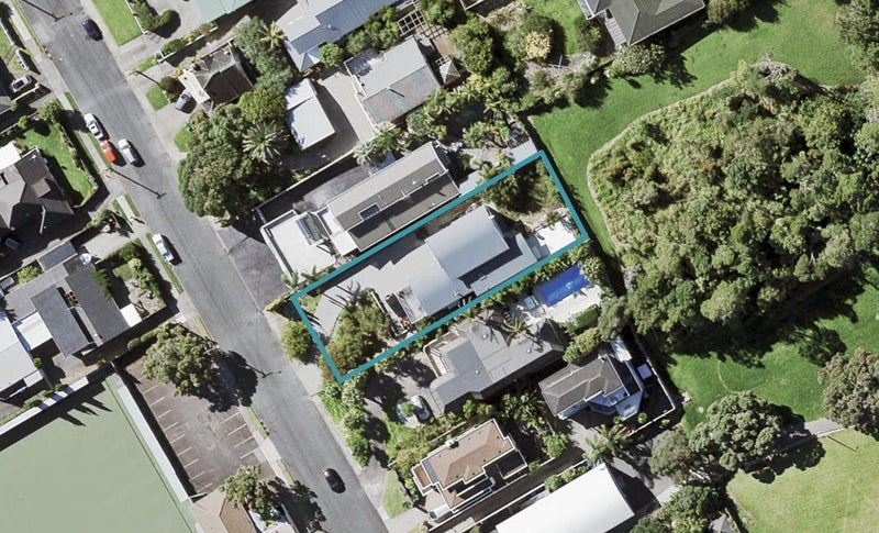 28 Morrow Avenue, Bucklands Beach, Auckland - Carousel 1