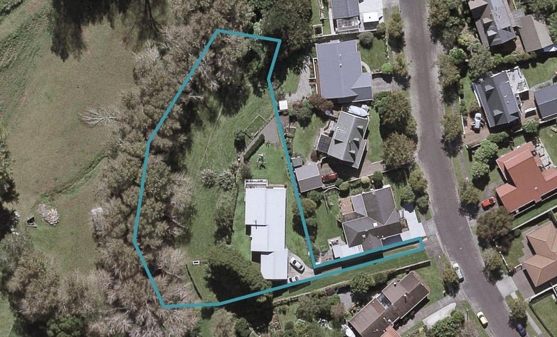 5A Elder Grove, Whalers Gate, New Plymouth - Carousel 1