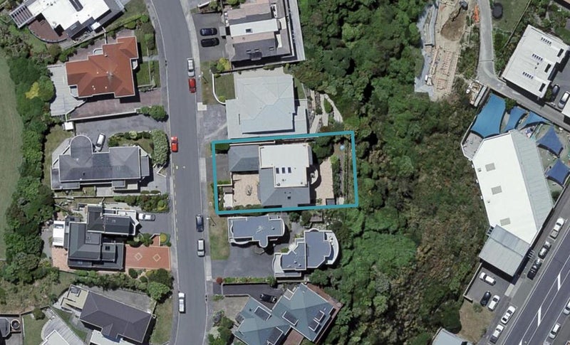 15 Treasure Grove, Hataitai, Wellington - Carousel 1