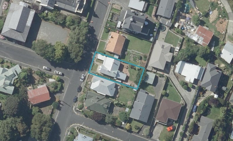 37 Glenpark Avenue, Mornington, Dunedin - Carousel 1