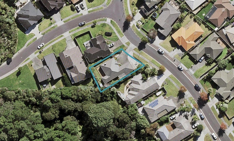 58 Bluebird Crescent, Unsworth Heights, Auckland - Carousel 1