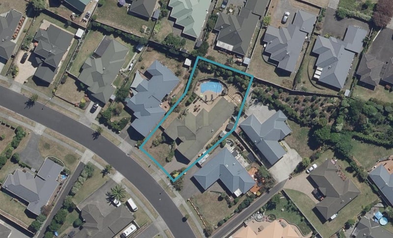 100 Ayrshire Drive, Grandview Heights, Hamilton - Carousel 1