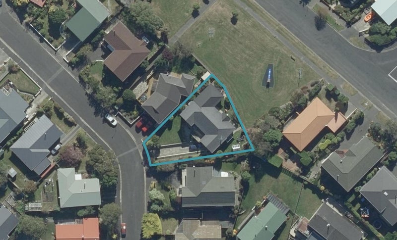 22 Botting Place, Waverley, Dunedin - Carousel 1