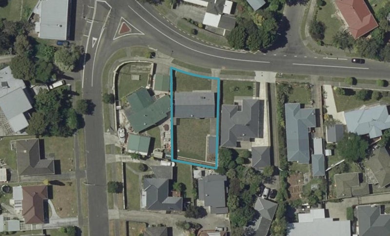 4 Newcastle Street, Hokowhitu, Palmerston North - Carousel 1