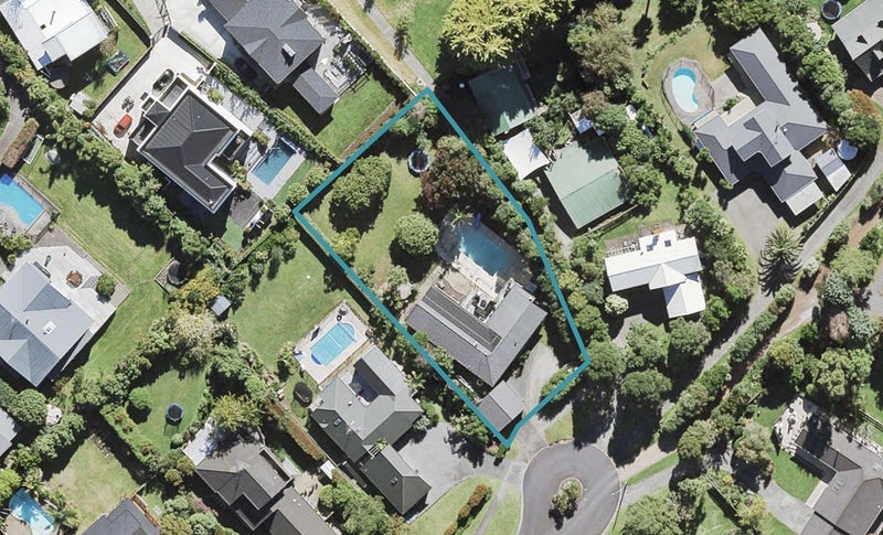 8A Shiloh Way, Greenhithe, Auckland - Carousel 1