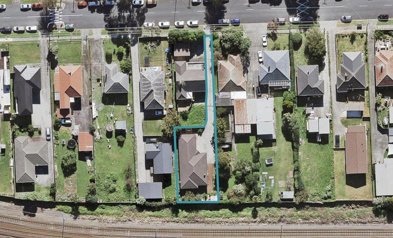 64A Arawa Street, New Lynn, Auckland - Carousel 1