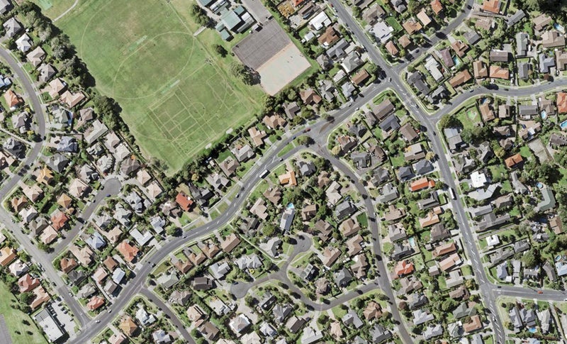 8 Meadowland Drive, Somerville, Auckland - Carousel 1