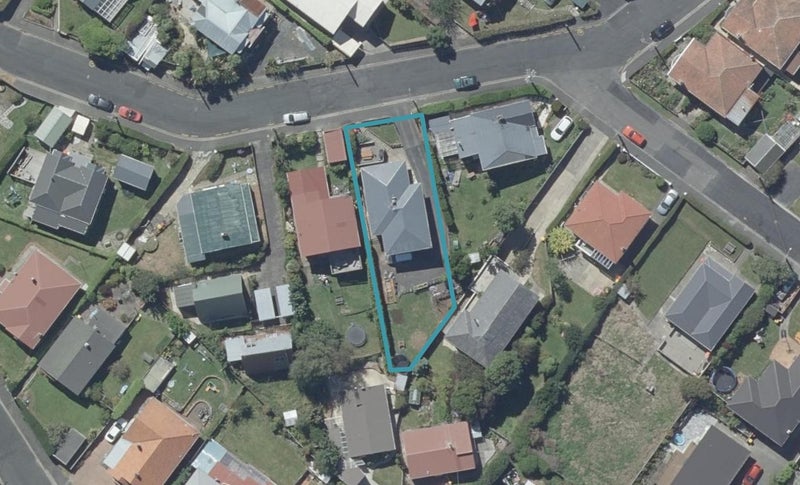 5 Wairoa Street, Kaikorai, Dunedin - Carousel 1