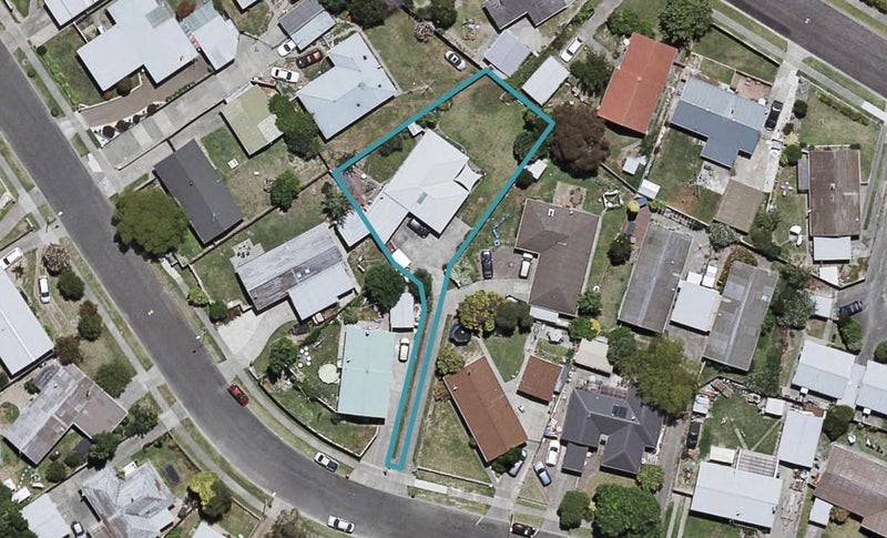 39 Wynyard Crescent, Tamatea, Napier - Carousel 1