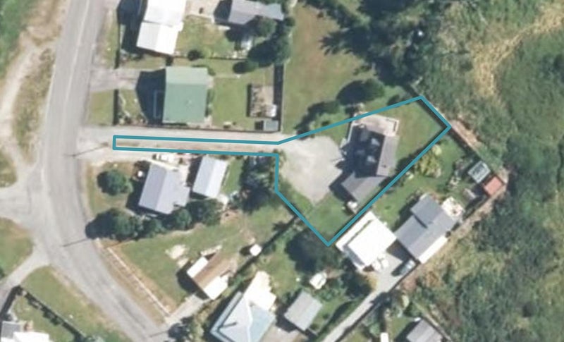 24 Domett Esplanade, Cobden, Greymouth - Carousel 1