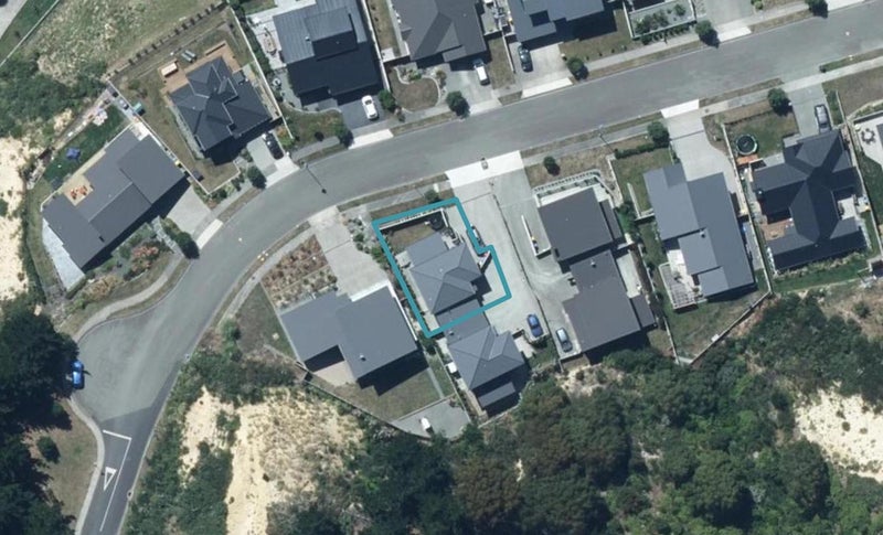 19 Pacific View, Whitby, Porirua - Carousel 1
