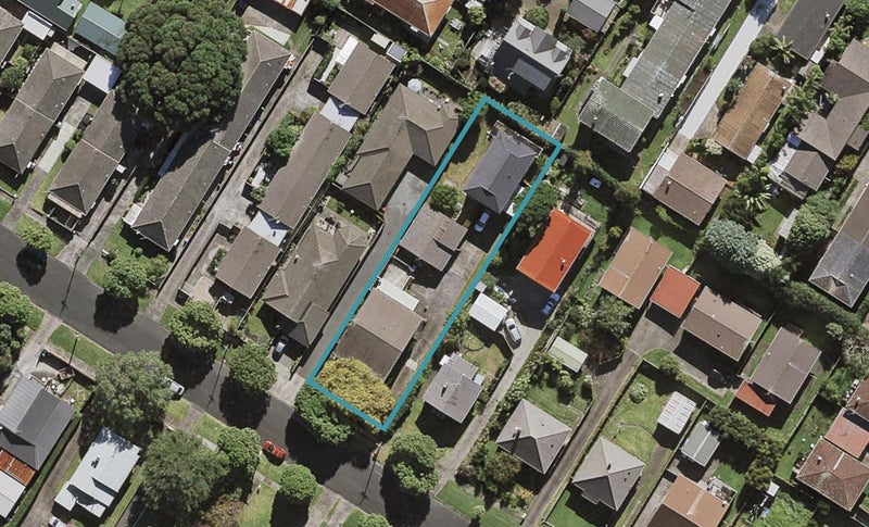 21 Moata Road, One Tree Hill, Auckland - Carousel 1