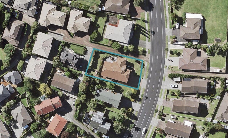 94 Gosford Drive, Botany Downs, Auckland - Carousel 1