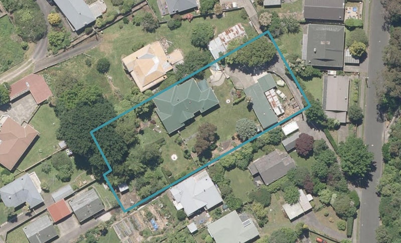 21 Ikitara Road, Whanganui East, Whanganui - Carousel 1