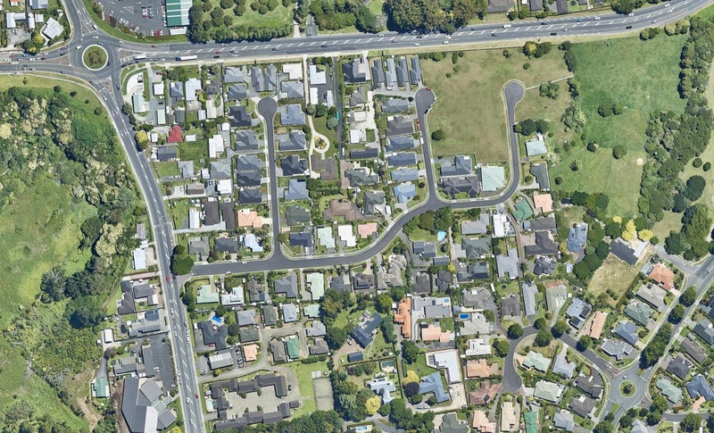 19 Pembroke Drive, Bethlehem, Tauranga - Carousel 1
