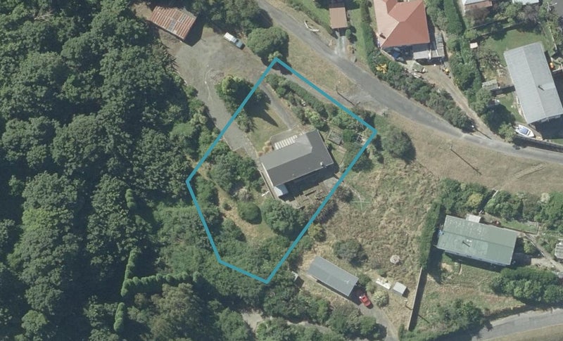 45 Adderley Terrace, Ravensbourne, Dunedin - Carousel 1