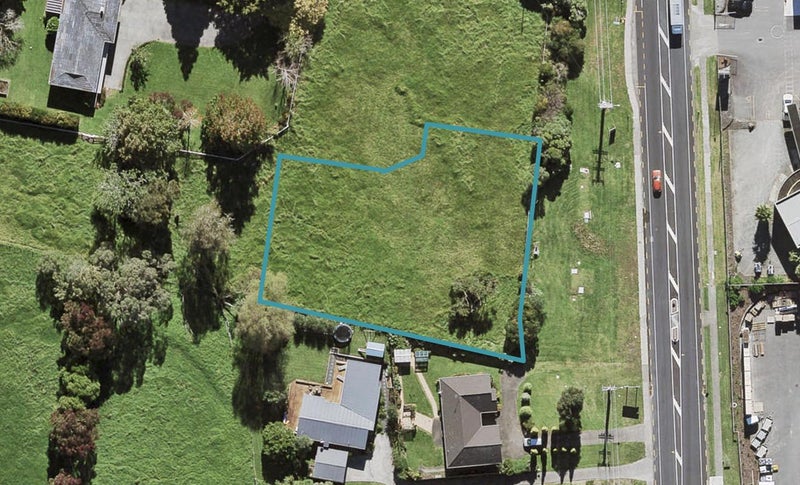 2 Rahopuru Road, WESTGATE, AUCKLAND - Carousel 1
