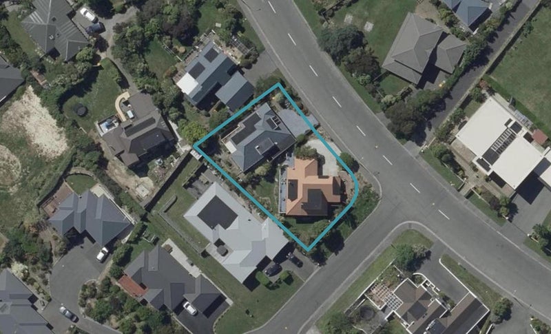 112 Penruddock Rise, Westmorland, Christchurch - Carousel 1