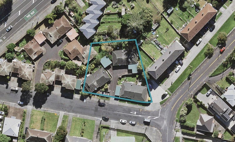 87 Tuarangi Road, Grey Lynn, Auckland - Carousel 1