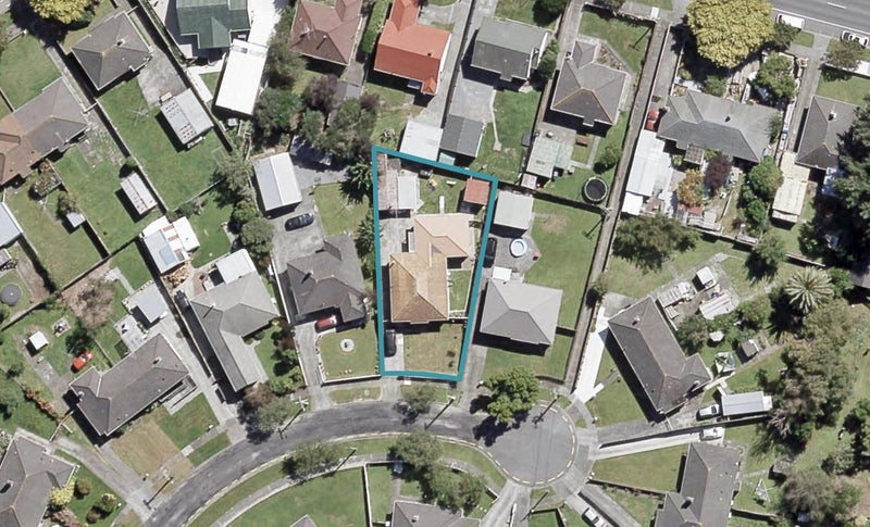 7 Hodgins Grove, Naenae, Lower Hutt - Carousel 1