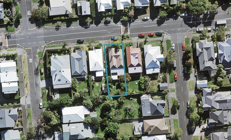 12 Cockburn Street, Grey Lynn, Auckland - Carousel 1