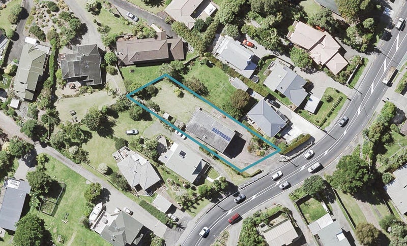 111 Browns Bay Road, Browns Bay, Auckland - Carousel 1